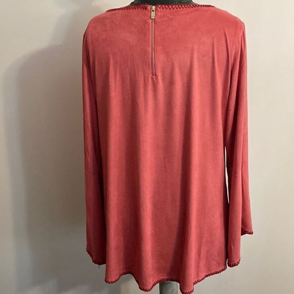Soft Surrounding Pink Izzy Faux Suede bell sleeves top, size Large - Picture 2 of 4